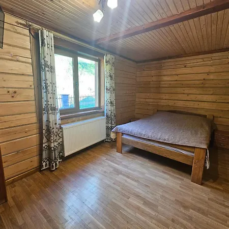 Barvy Karpat 山林小屋 *