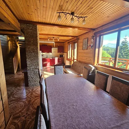 Barvy Karpat 山林小屋 斯拉夫西克